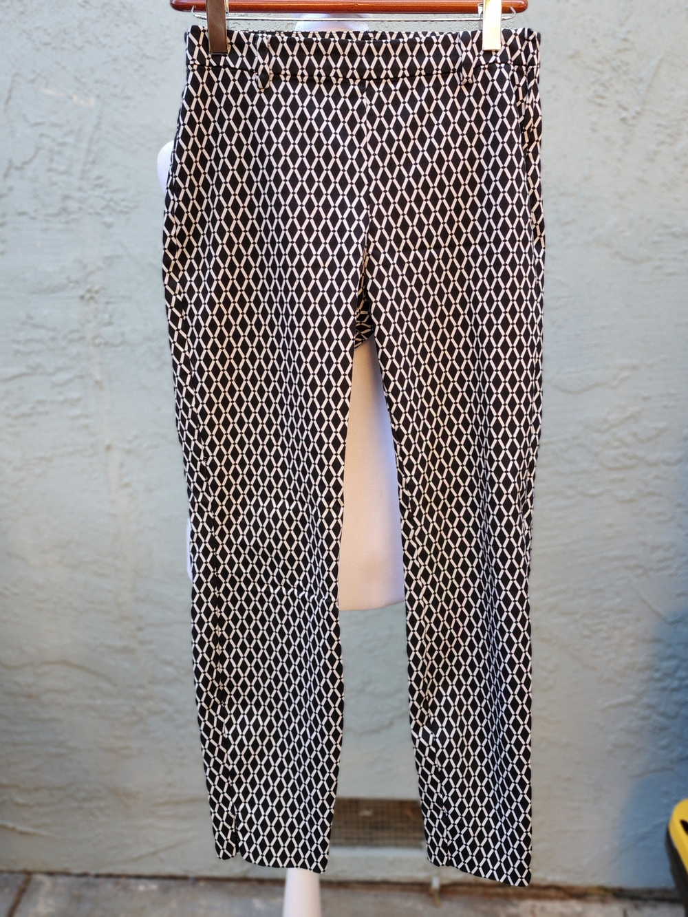 H&M Black White Geometric Diamond Pattern Ankle Pants Trouser Slacks Size [4]